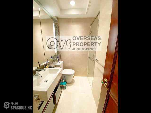 Wan Chai - The Avenue Phase 2 02
