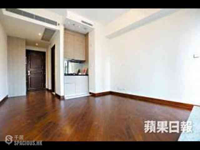 Wan Chai - The Avenue Phase 2 08