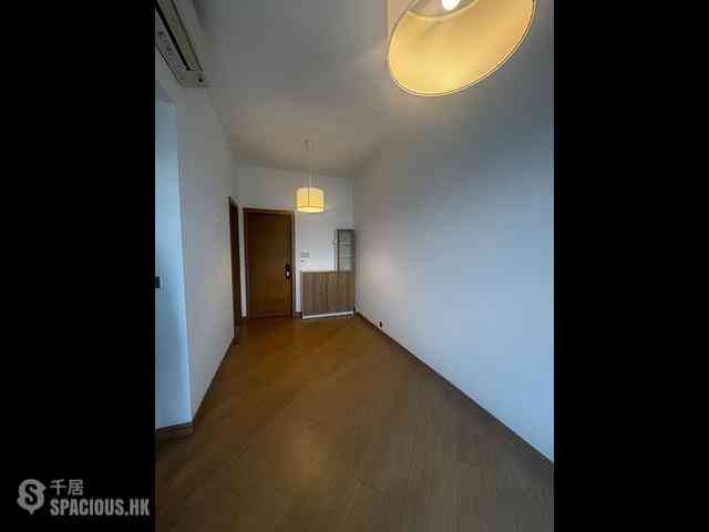 Causeway Bay - Jones Hive 03