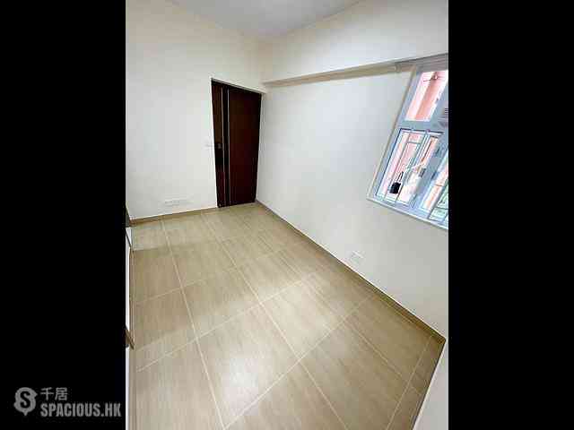 Sai Wan Ho - Hoi Ning Building 02