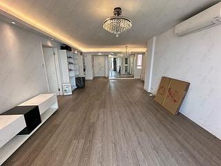 Pok Fu Lam - Baguio Villa Block 36 18