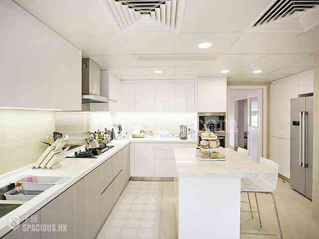 Repulse Bay - 9-10, Headland Road 11
