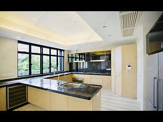 The Peak - 21, Coombe Road 08