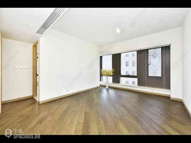 Mid Levels Central - 3, MacDonnell Road 02