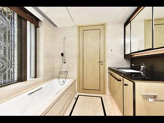 Mid Levels Central - 3, MacDonnell Road 03