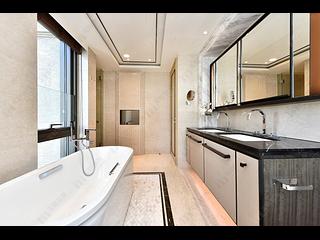 Mid Levels Central - 3, MacDonnell Road 05