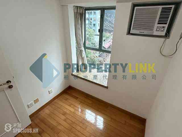 Sheung Wan - Queen's Terrace 09