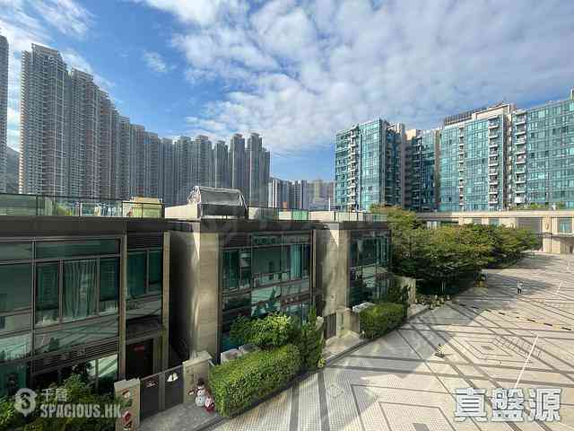 Tseung Kwan O - Capri 10