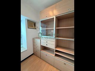 Sai Ying Pun - Centre Place 04