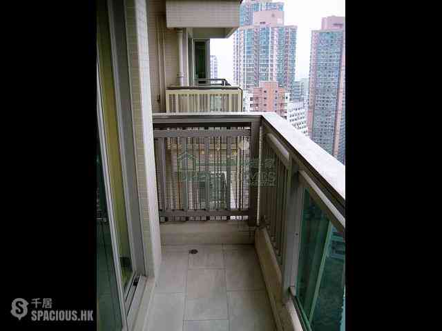 Sai Ying Pun - Centre Place 09