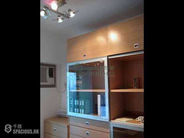 Sai Ying Pun - Centre Place 11