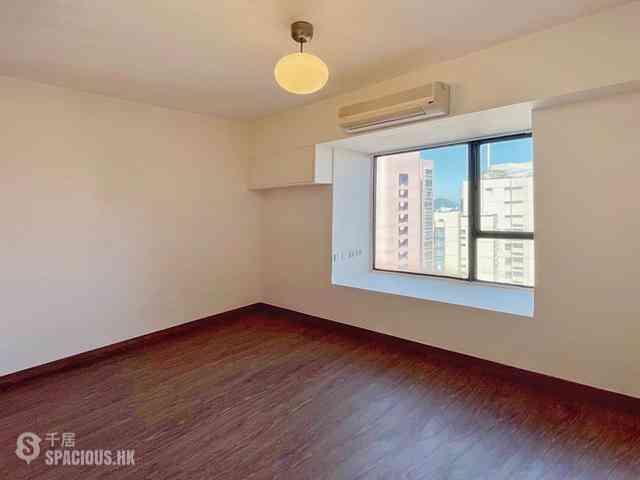 Mid Levels Central - Hillsborough Court Block 3 04