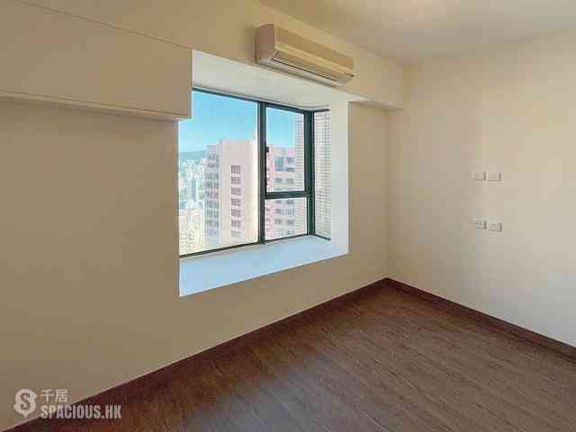 Mid Levels Central - Hillsborough Court Block 3 05