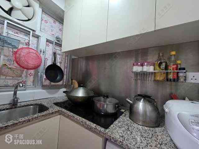 Sheung Wan - Sea View Mansion 06