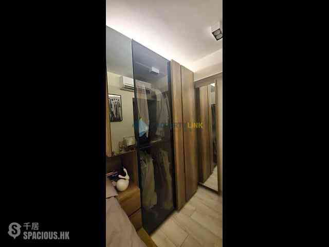 Sai Ying Pun - Centre Place 05