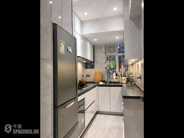 Sai Ying Pun - Kingsfield Tower Block B 03