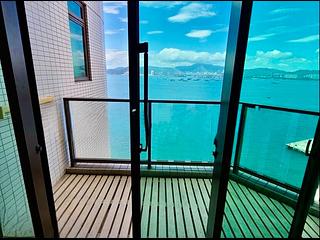 Kennedy Town - The Sail At Victoria 04
