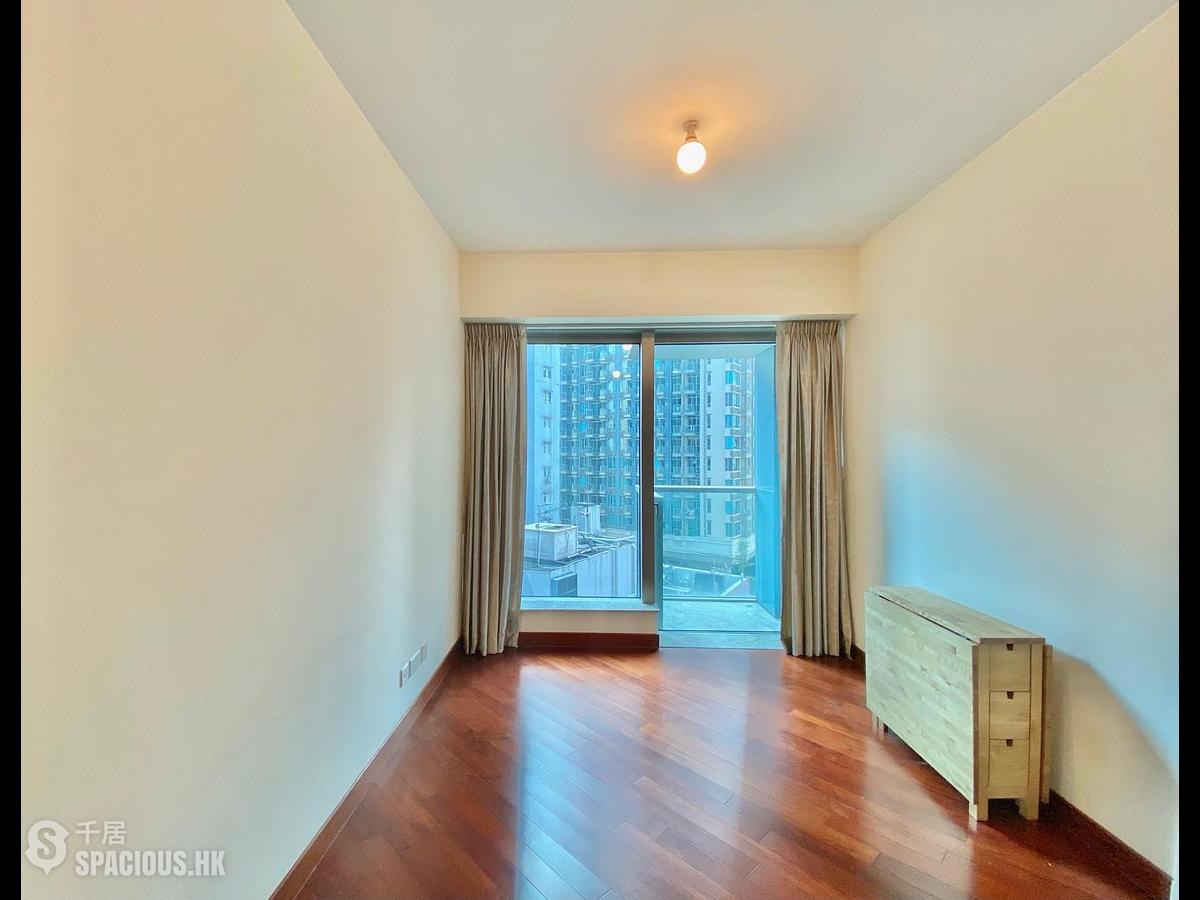 Wan Chai - The Avenue Phase 1 01