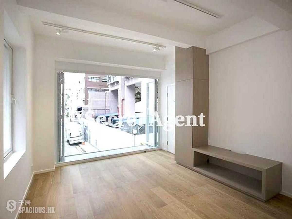 Poho - 41, Square Street 01