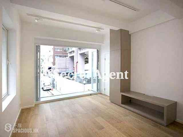 Poho - 41, Square Street 01