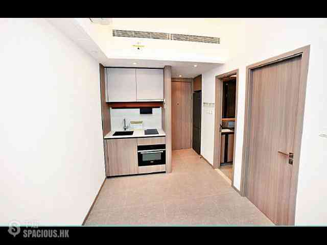 Tsuen Wan - Lime Spark 01