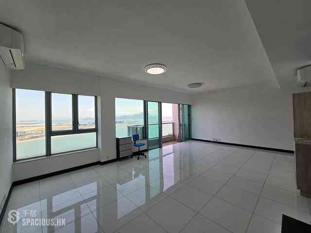 Tung Chung - Coastal Skyline Phase 3 La Rossa Block B (Block 8) 09