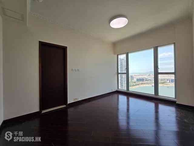 Tung Chung - Coastal Skyline Phase 3 La Rossa Block B (Block 8) 18