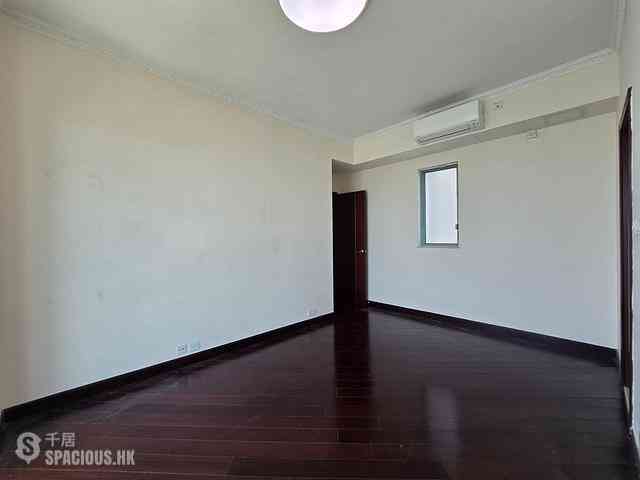 Tung Chung - Coastal Skyline Phase 3 La Rossa Block B (Block 8) 19