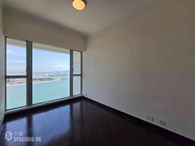 Tung Chung - Coastal Skyline Phase 3 La Rossa Block B (Block 8) 21