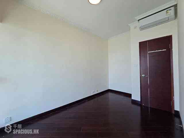 Tung Chung - Coastal Skyline Phase 3 La Rossa Block B (Block 8) 22