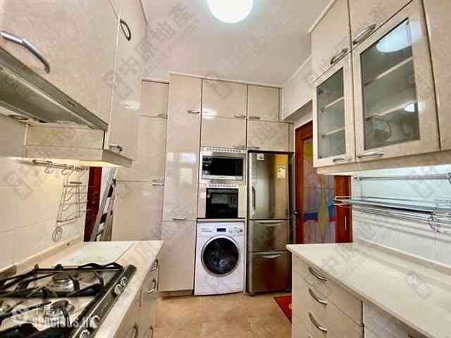 Pok Fu Lam - Baguio Villa Block 16 06