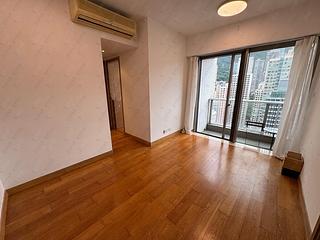 Sai Ying Pun - Island Crest Block 1 04