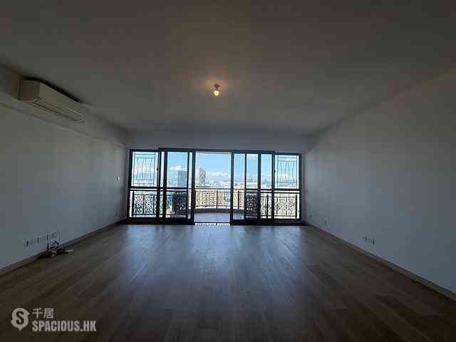 Mid Levels Central - Clovelly Court 03