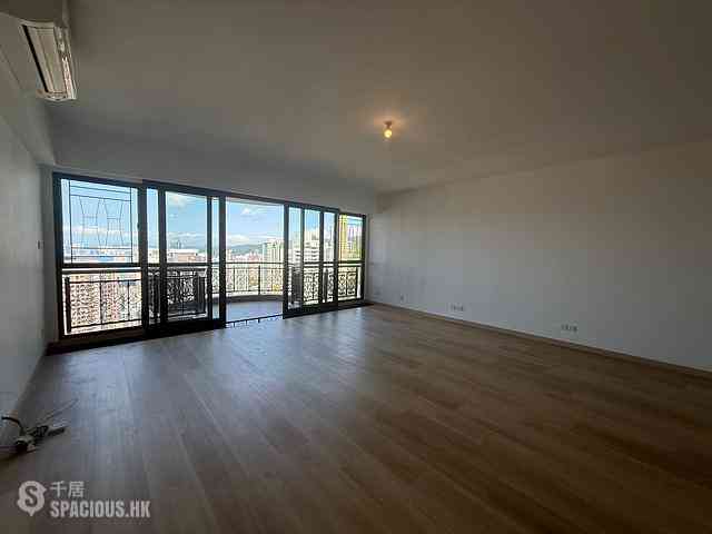 Mid Levels Central - Clovelly Court 02