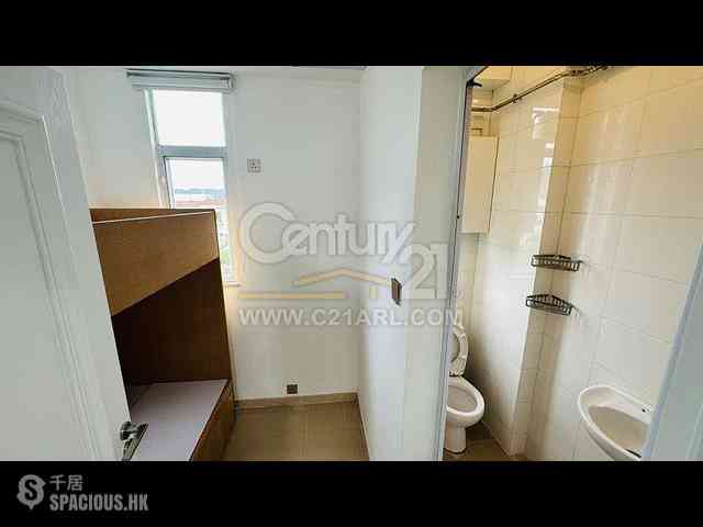 Chung Hom Kok - Hillgrove 10
