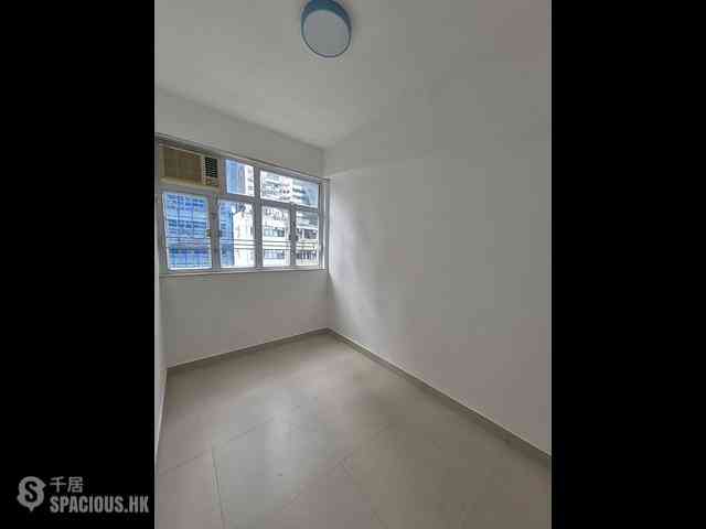 Wan Chai - Glory House 05