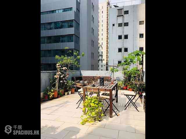 Central - 80, Stanley Street 18