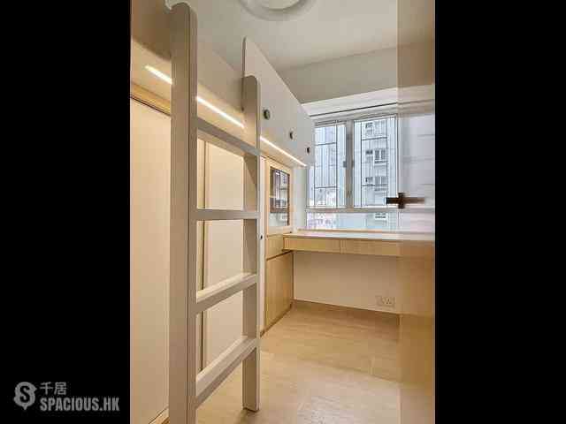 Quarry Bay - Westlands Court Ngar Lan Mansion 04