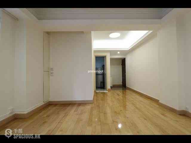 Wan Chai - Man Hee Mansion 05