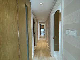 Mid Levels Central - Tavistock II 18