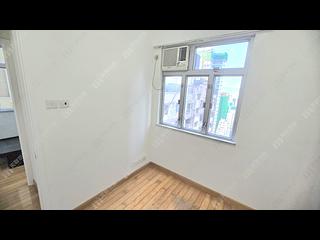 Mid Levels Central - On Fung Building 03