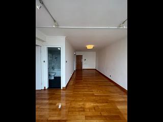 Central - Hollywood Terrace 03