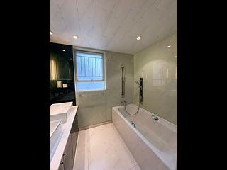 Mid Levels Central - Tregunter Block 1 04