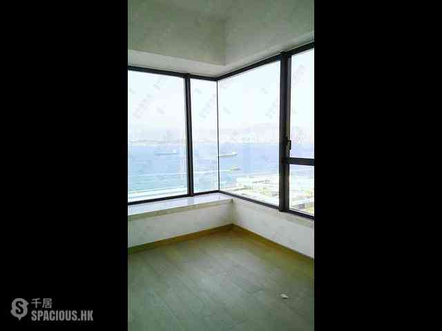 Shek Tong Tsui - Upton 01
