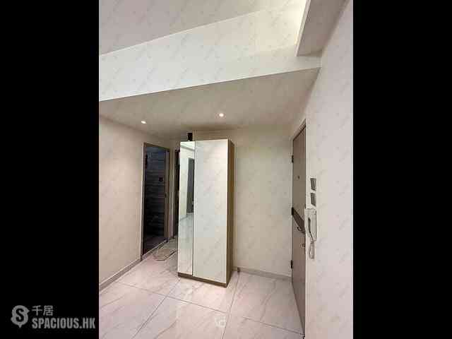 Wan Chai - Johnston Building 02