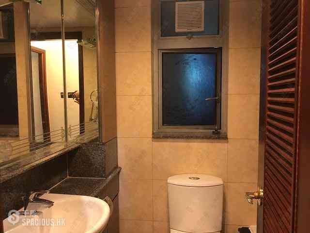 Kennedy Town - The Merton Tower 2 06