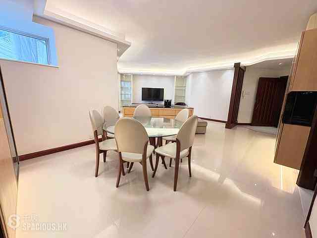 Mid Levels Central - Tregunter Tower 3 01