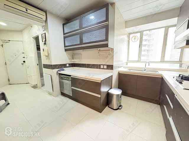 Mid Levels Central - Tregunter Tower 3 09