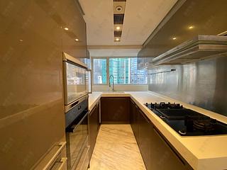 Soho - Centrestage Block 1 06