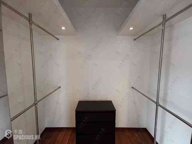 Soho - Centrestage Block 1 08
